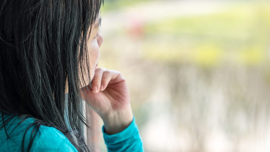働けないことに悩む難民の様子